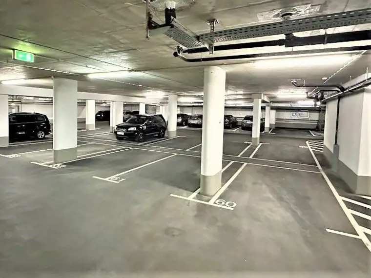 ZENTAGASSE - SIEBENBRUNNENGASSE, 4 freistehende Tiefgaragenplätze zu vermieten, zentrale Lage, unbefristet