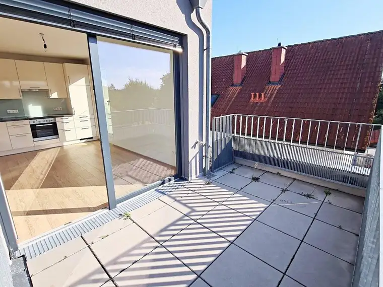 GRÜNBLICK, RUHELAGE, 58 m2 Neubau mit 18 m2 Balkon, Wohnküche, 2 Zimmer, Wannenbad, 2. Liftstock, Lavendelweg