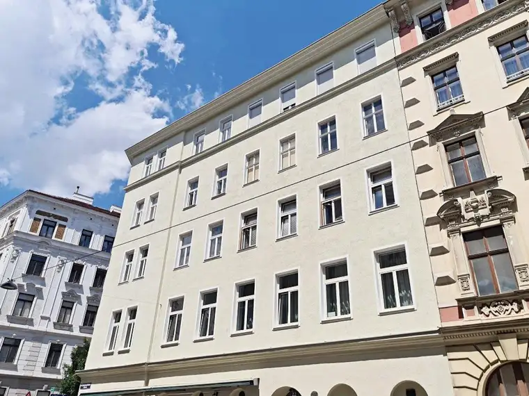 BREITENFELDER GASSE, AKH-NÄHE, 82 m2 Altbau, 3 Zimmer, WG-tauglich, Küche, Duschbad, 3. Liftstock, St. Anna Kinderspital-Nähe