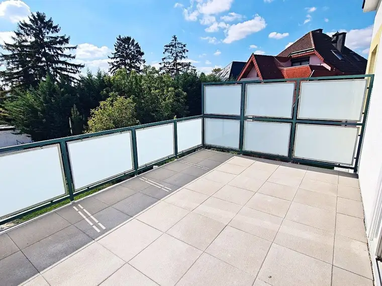TERRASSENHIT, PARZGASSE, 68 m2 Neubau mit 19 Terrasse, 4 Zimmer, Küche, Duschbad, Parketten, Grünblick