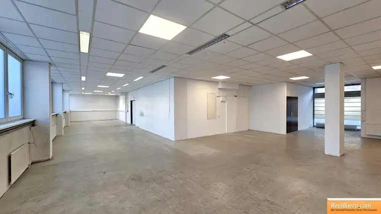 BÜRO / LAGER / TRAININGSRÄUME DIREKT BEI DER U BAHNSTATION