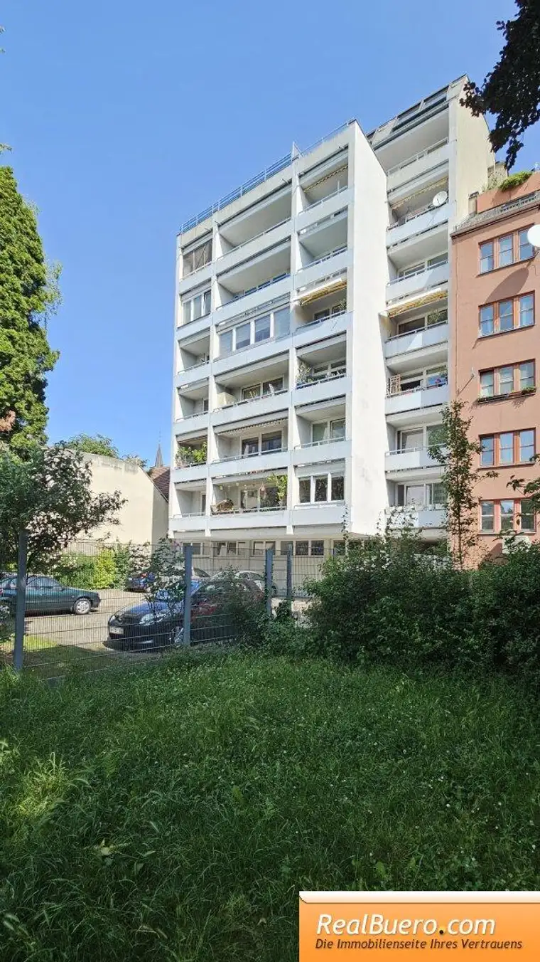 HOFSEITIGE SONNIGE EIGENTUMSWOHNUNG MIT 2 LOGGIEN NÄHE PARKANLAGE WICHTELGASSE