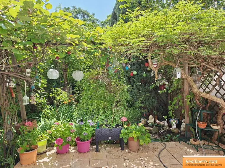 RUHEOASE MIT GARTEN &amp; TERRASSE IN U6 NÄHE
