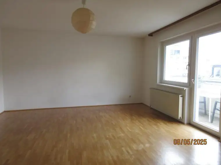 Rudolfstraße 24/2/8: Entzückende, ruhige 1-Raum-Wohnung mit Balkon, 46,45 m2 WNFL, Küche separat, ablösefrei, 2.Liftstock! 