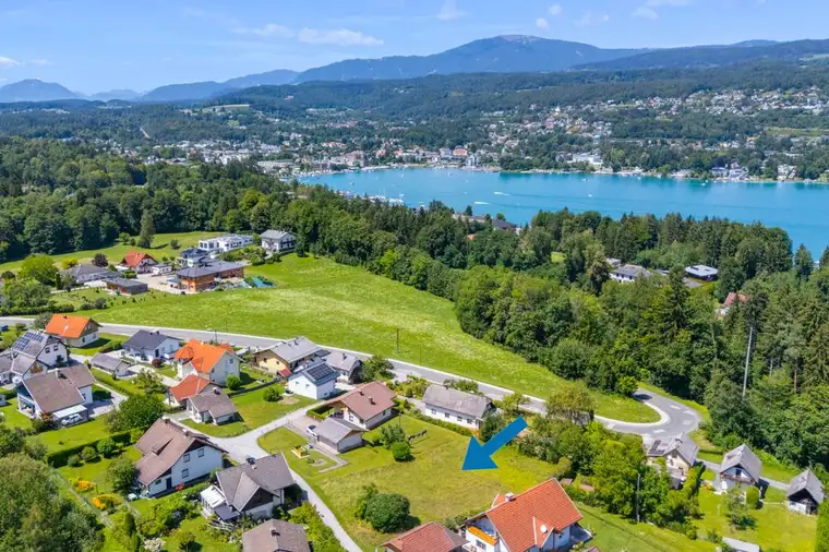 Baugrundstück in Seenähe