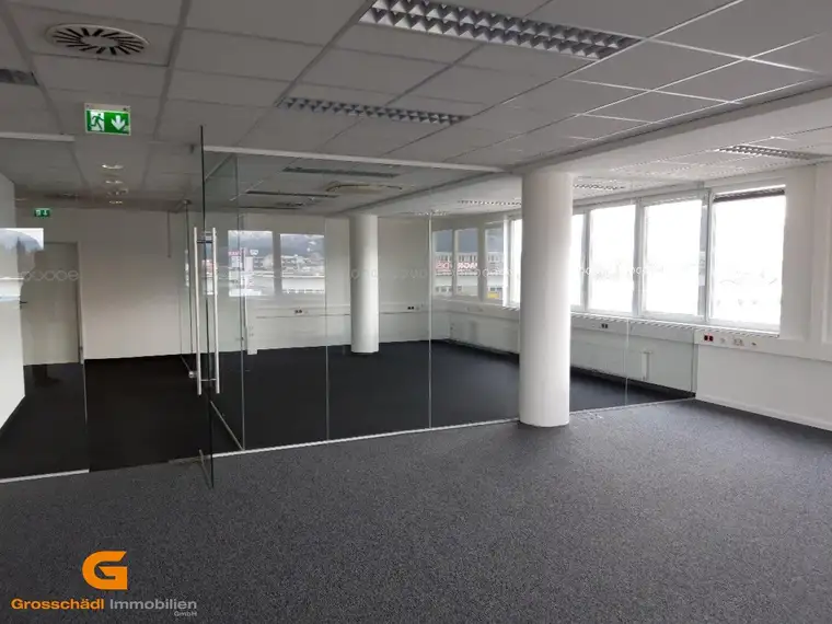 Nähe Salzburg Airport - Erstbezug Büro nach Modernisierung mieten