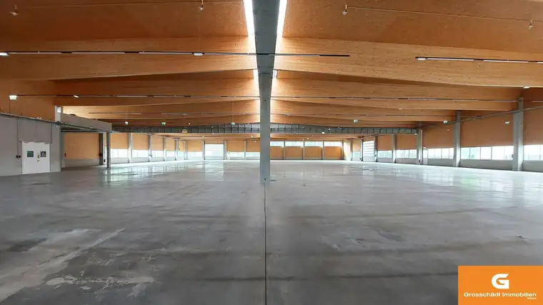 Neue großflächige Gewerbeliegenschaft am südlichen Stadtrand - Baurecht