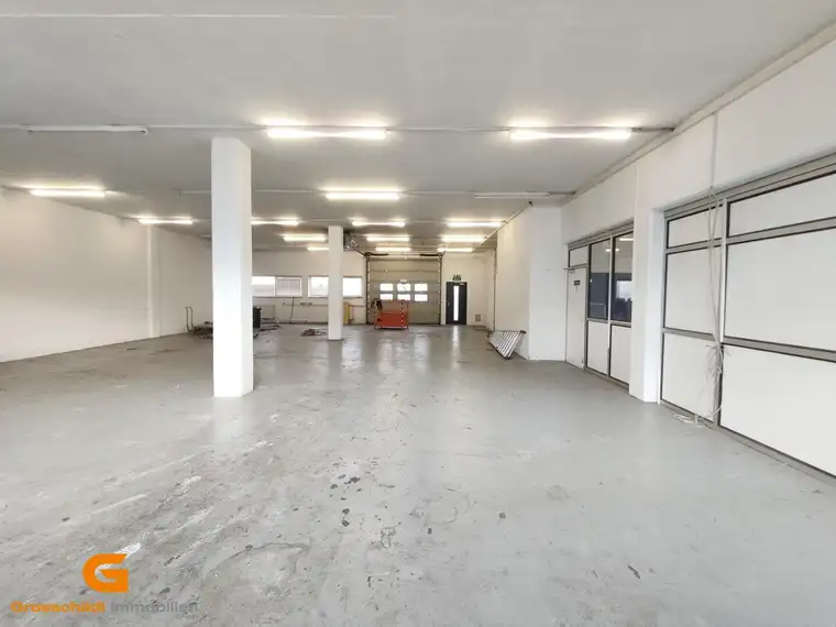 Vielseitig nutzbare Betriebsimmobilie in Wals-Siezenheim mieten