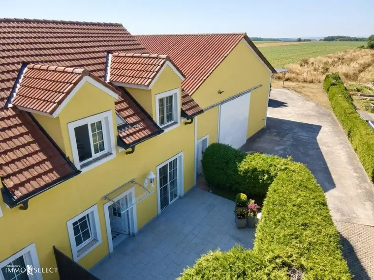 „Großzügige 5-Zimmer-Maisonette mit großer Terrasse und Gartennutzung“