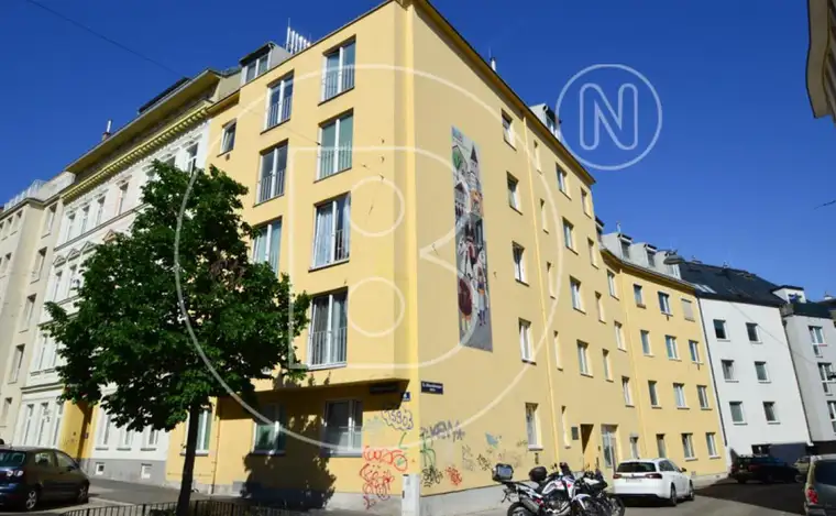 Renovierungsbedürftige 2-Zimmer-Wohnung!