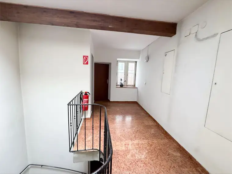 Anleger aufgepasst! Seltene Gelegenheit Hausanteil mit 4 Wohnungen und 3 Lager in einem Altstadthaus in Salzburg