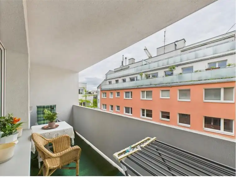 Wohnung mit Balkon