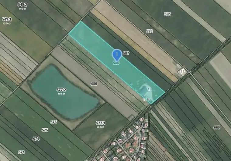 4,7 ha Ackerfläche mit moderner Halle