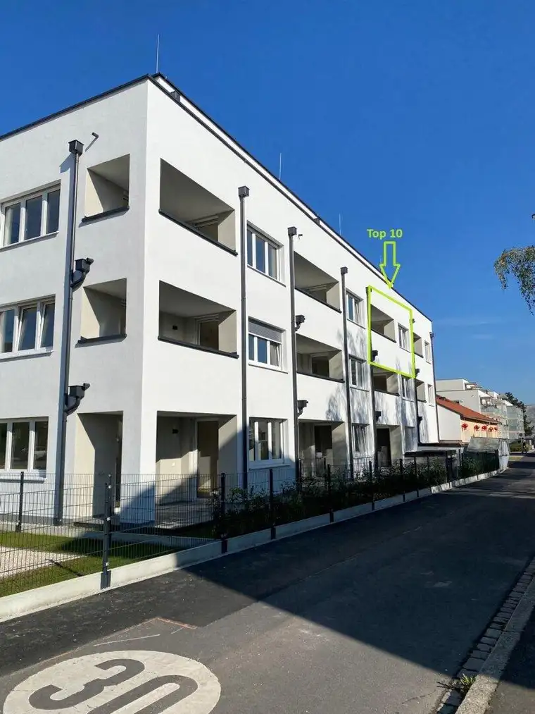 Moderne 3-Zimmer Wohnung mit Loggia, TG-Parkplatz und hochwertiger Ausstattung