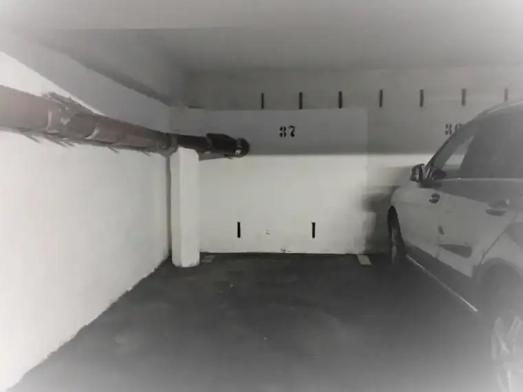 Tiefgaragenstellplatz Nähe U6 Nußdorfer Straße