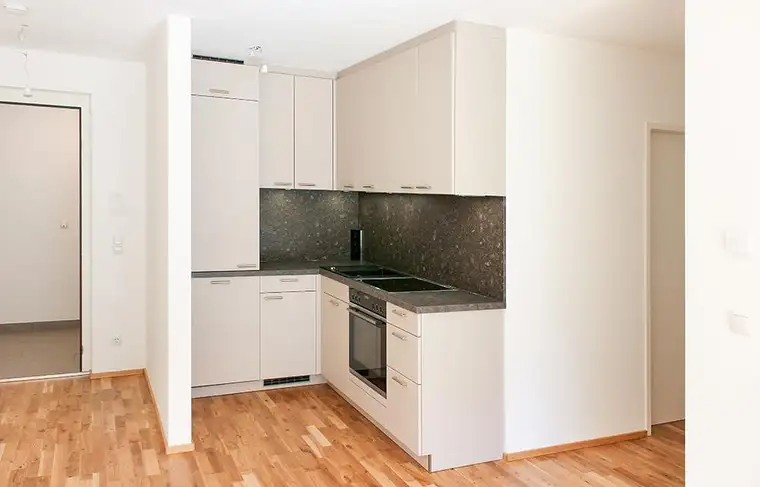 2-Zimmer Wohnung mit sonnigem Balkon