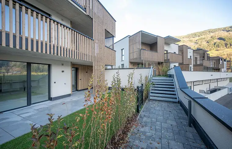 Sehr helle 4-Zimmer Wohnung mit Loggia (Top A3.01)
