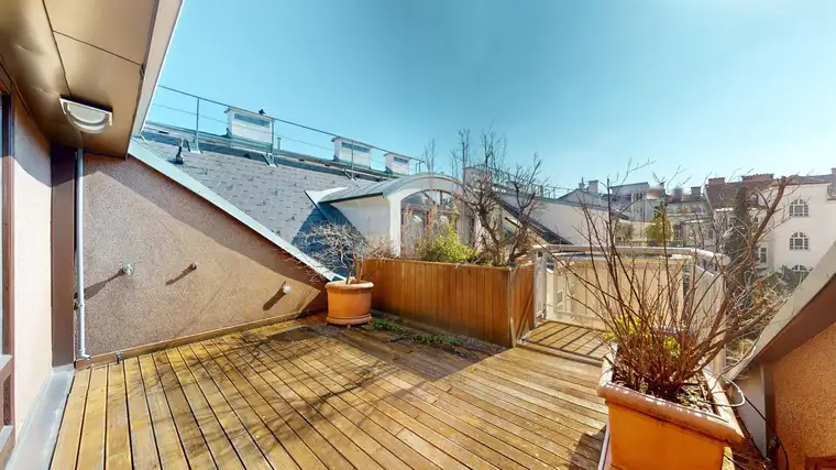 Terrassen - Dachgeschoß mit Entwicklungspotential - Lift möglich!