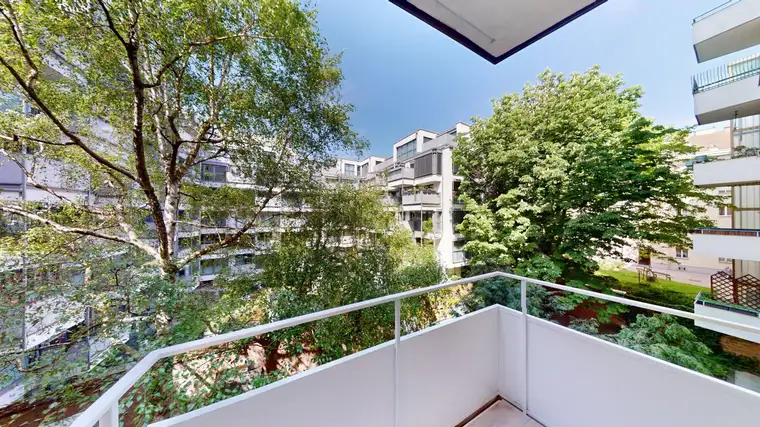 Topsanierte Wohnung - Balkon - Ruhelage - Erstbezug nach Sanierung