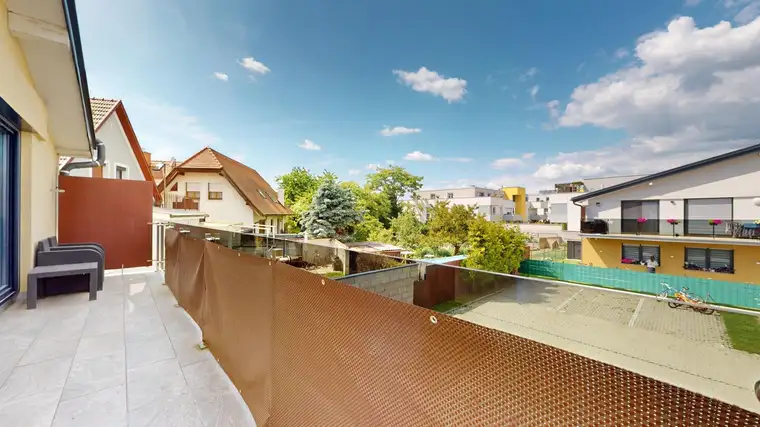 Neubauwohnung mit Balkon und Klimaanlage bei Neufelder See!