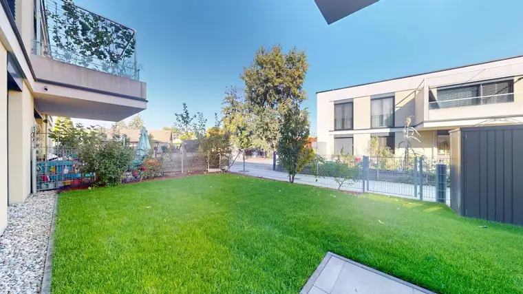 Gut aufgeteilte Familienwohnung mit Garten in absoluter Ruhelage! + Garagenstellplatz