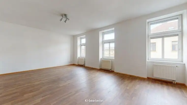 Helle Wohnung in guter Lage - U-Bahn Nähe!