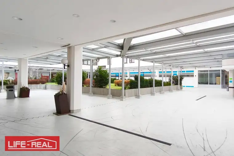 Attraktives Geschäftslokal im Traunpark Wels – zentral &amp; neuwertig