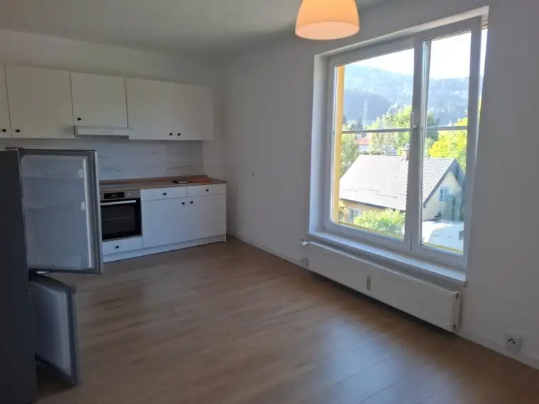 Preissenkung: Renovierte 2-Zimmer-Wohnung mit neuwertigem Küchenblock in Langenwang im Mürztal zu mieten !