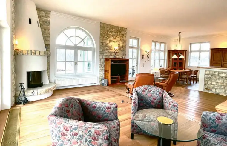 Traumhafte Landhaus -Villa mit Fernblick