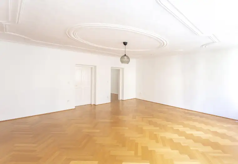 Repräsentative 3-Zimmer-Altstadtwohnung