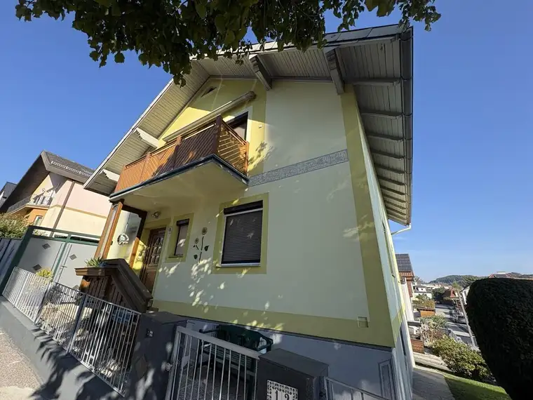 Zweifamilienwohnhaus in beliebter Siedlungslage in Amstetten