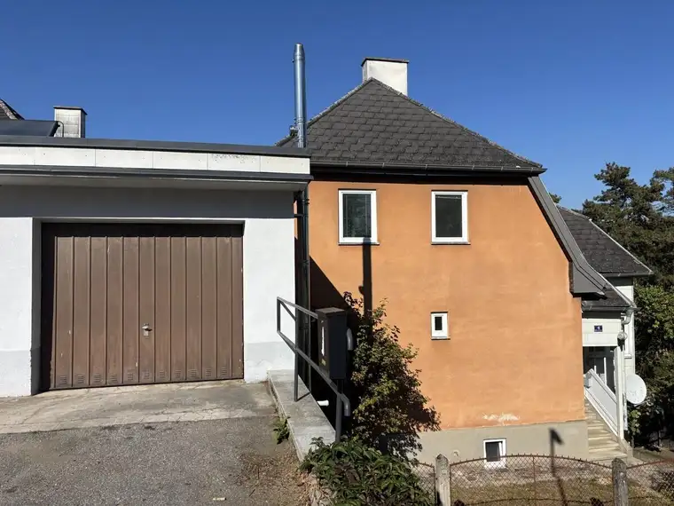 Wohnhaus mit Garten und Garage in Ybbs an der Donau