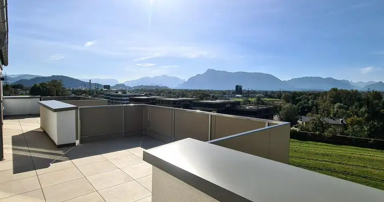 Dachgeschoss-Wohnung in Panoramalage Bergheim - Ansprechende 4 Zimmer Erstbezugs-Wohnung mit großer Terrasse!