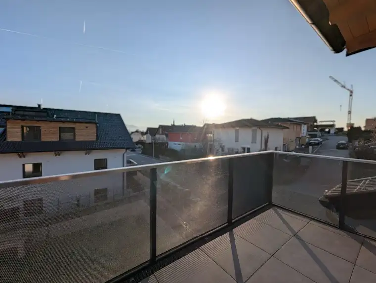 Erstbezug in Hallwang: Hochwertige 3-Zimmer-Dachgeschosswohnung (Bezugsfertig &amp; ohne Käuferprovision)!