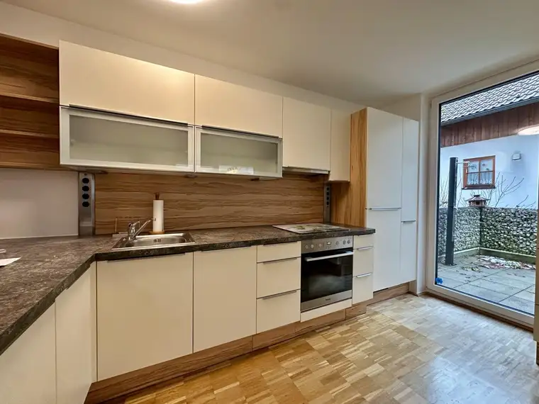 Modern, möbliert, mit Garten