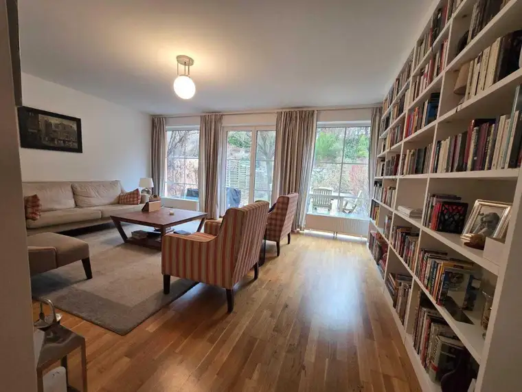 Charmantes Reihenhaus in Laab im Walde – 7 Zimmer, Garten und Garage! Ab € 1.311,--Kreditrate/Monate!!!!