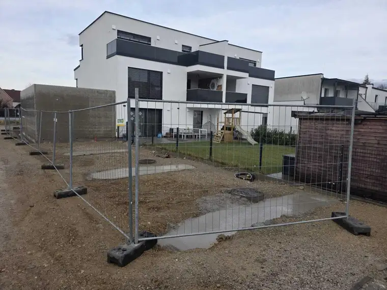 Traumhafte Gartenwohnung in Teesdorf: 3 Zimmer, Terrasse– Ihr neues Zuhause!