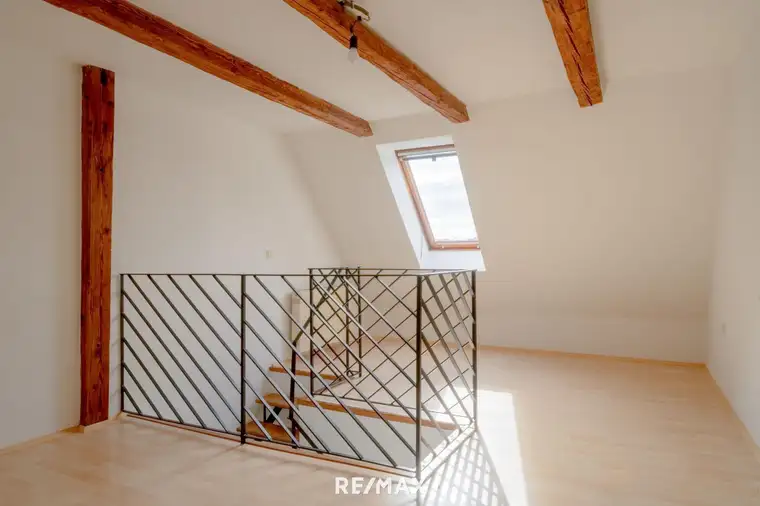 Wohnen mit Weitblick – Maisonette mit historischem Flair