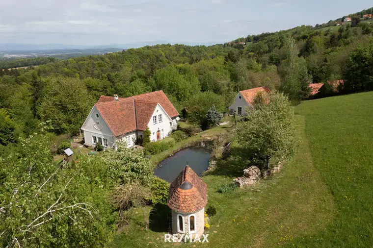 Idyllisches Anwesen mit Weitblick - charmante Liegenschaft mit besonderem Flair