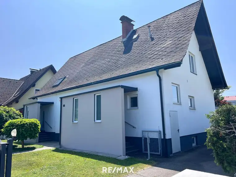 Großzügiges Stadthaus mit Wohlfühlgarten!