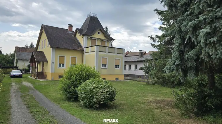 Charmante 3-Zimmer-Altbauwohnung in Leibnitz mit 92 m², hohen Räumen, großem Garten und Kellerabteil