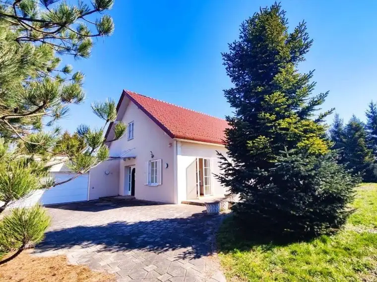 Sofort beziehbares Herrenhaus im gehobenen Landhausstil