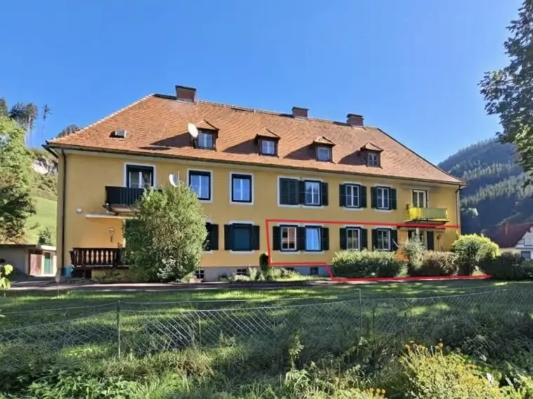 Sanierungsjuwel - Eigentumswohnung mit Garten, Terrasse und Garage