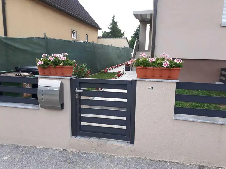 ++ EINFAMILIENHAUS++ KOMPLETT MÖBLIERT++ BESICHTIGUNG JEDERZEIT MÖGLICH