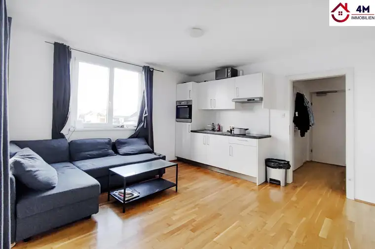Stilvolle und helle 2-Zimmer-Wohnung mit Balkon - zentral gelegen / Top Infrastruktur!
