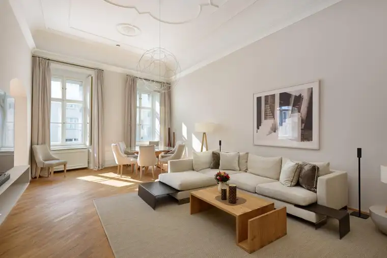Exklusiv sanierter Altbau nähe Oper