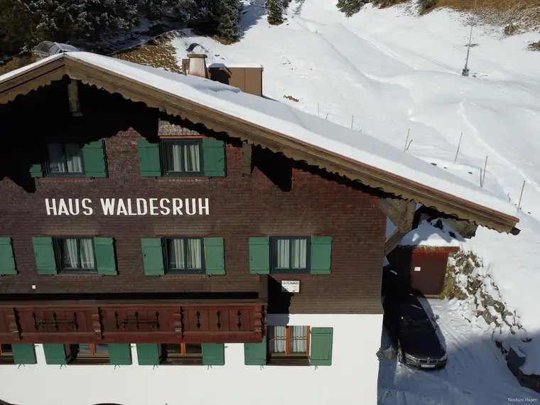 Schmuckstück in Lech: Haus Waldesruh zu verkaufen!