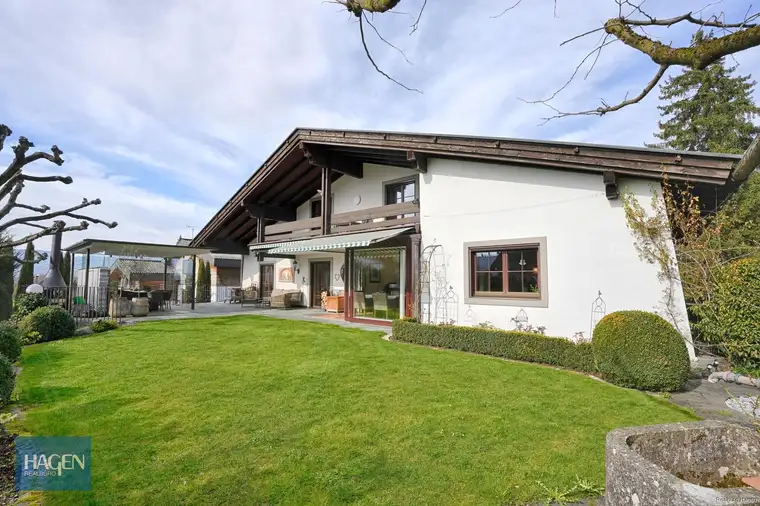 Exklusiv wohnen in Götzis. Großes Einfamilienhaus in Aussichtslage