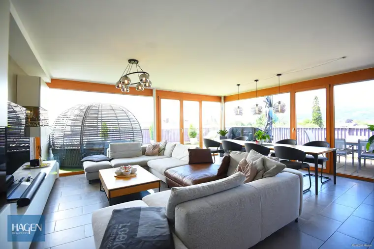 Zentrumnahes modernes Penthouse mit Panoramablick