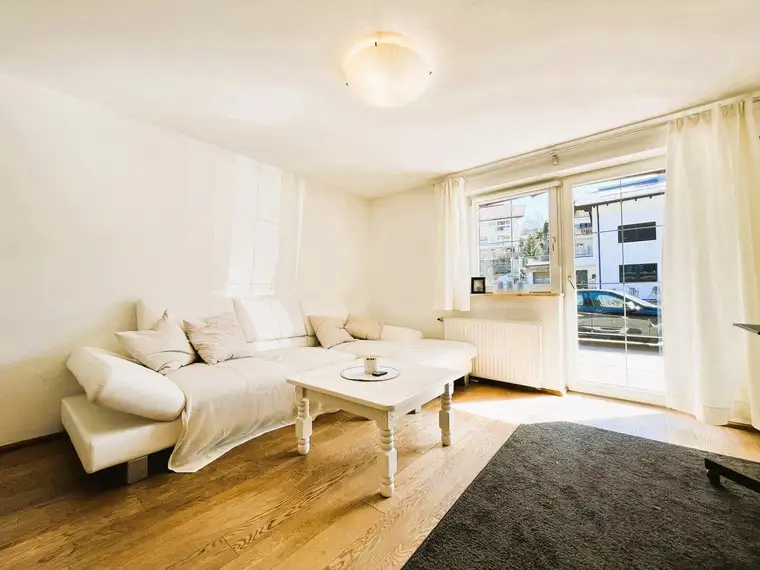 BESTLAGE: Traumhafte 3-Zimmerwohnung mit sonniger Terrasse in Seefeld fußläufig zum Skigebiet ab sofort kaufen!